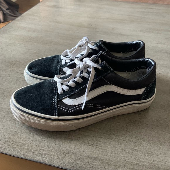 Vans Shoes - Vans Old Skool